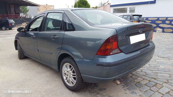 Para Peças Ford Focus Três Volumes (Dfw) - 4