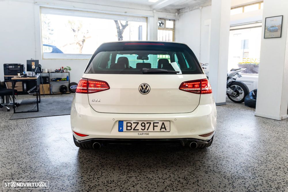 VW Golf GTI Performance BlueMotion DSG - 6