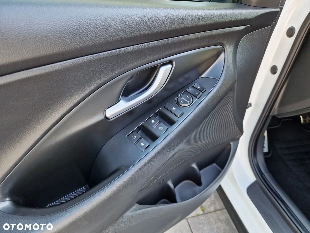 Hyundai i30 1.5 T-GDI 48V-Hybrid DCT N Line - 28