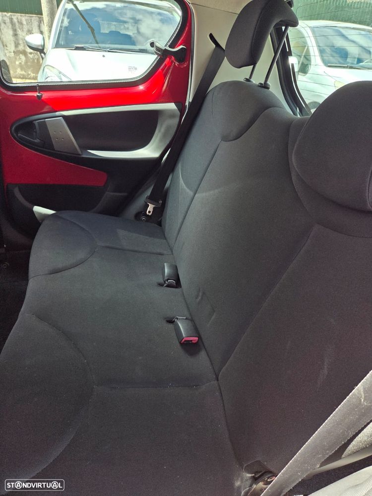 Toyota Aygo City - 4
