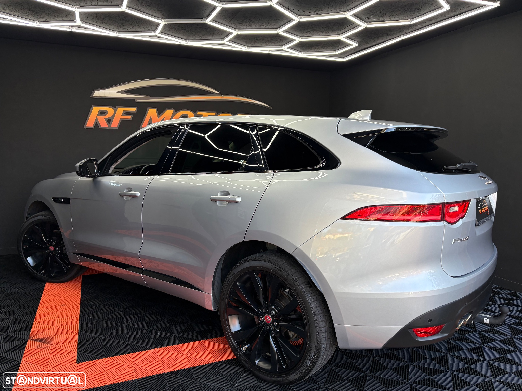 Jaguar F-Pace 20d Aut. R-Sport - 27