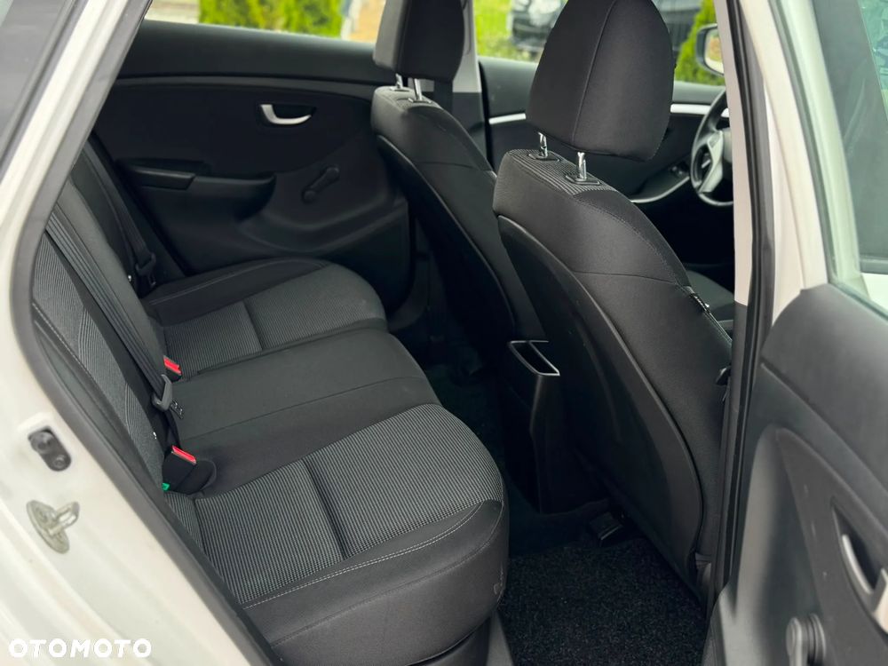 Hyundai i30 1.6 CRDI Intro Edition - 18