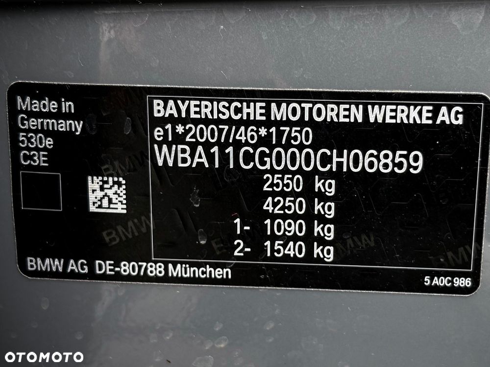 BMW Seria 5 530e M Sport sport - 40