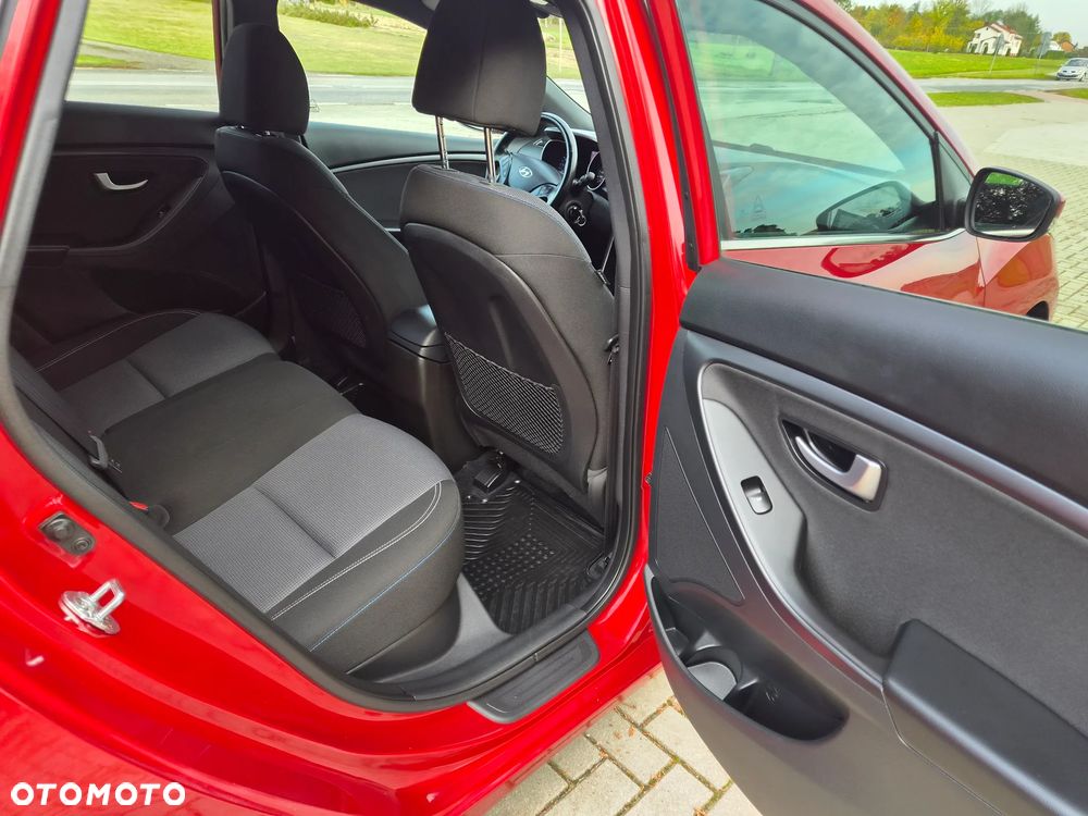 Hyundai i30 i30cw 1.6 Fifa World Cup Edition - 14