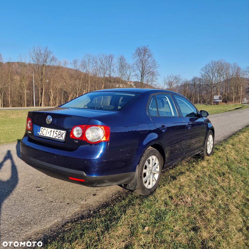Volkswagen Jetta 1.4 TSI Comfortline - 2