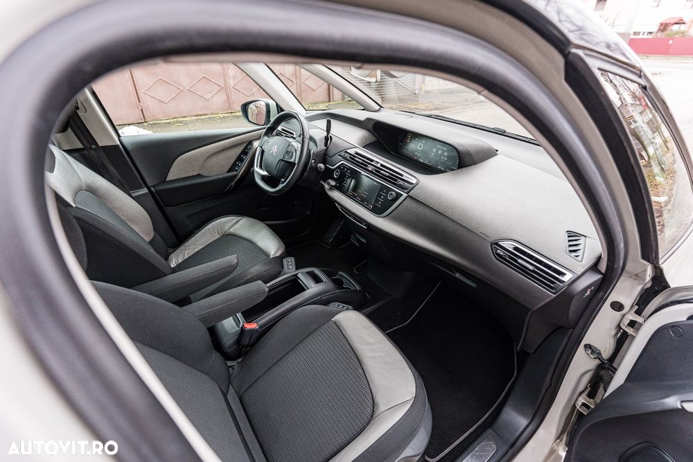 Citroën C4 Space Tourer PureTech 130 Stop&Start EAT8 SHINE - 17