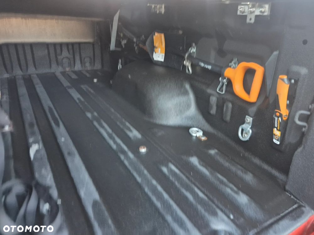 Toyota Tundra 5.7 4x4 Double Cab SR5 - 11