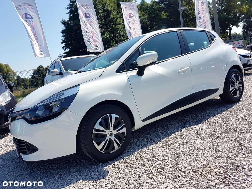 Renault Clio 1.2 16V 75 Life - 32