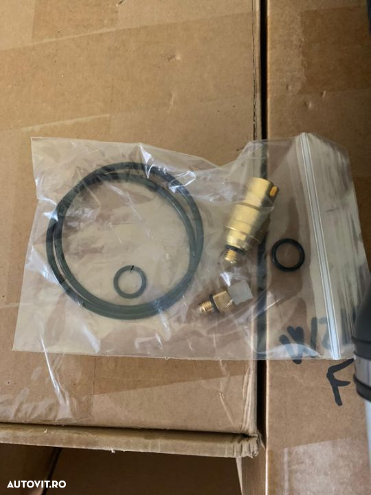 Perna aer Audi a8d3 a8 d3 s8 a8l bentely  fata spate stanga dreapta noua compresor bloc de valve - 5