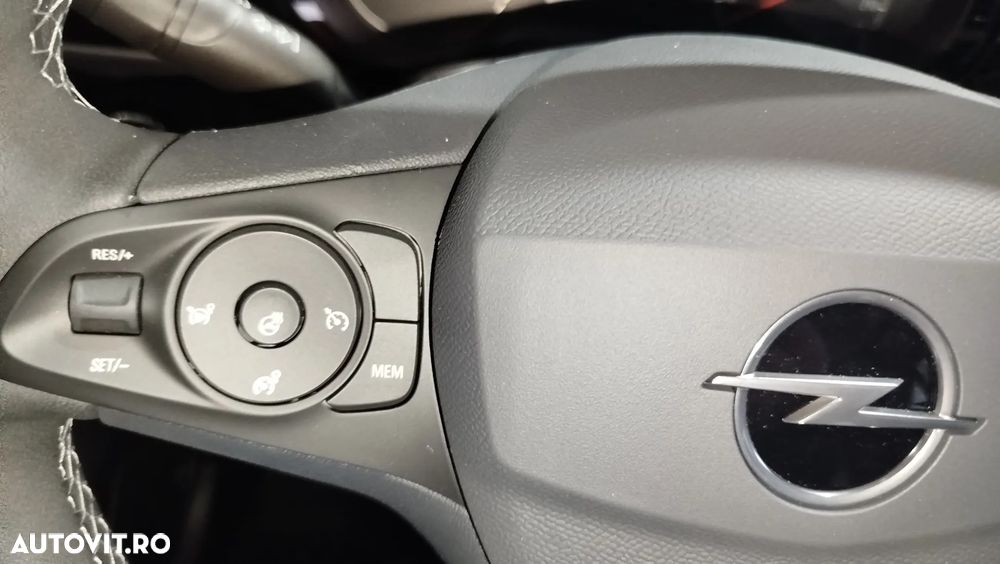 Opel Corsa 1.2 Direct Injection Turbo Start/Stop Edition - 11