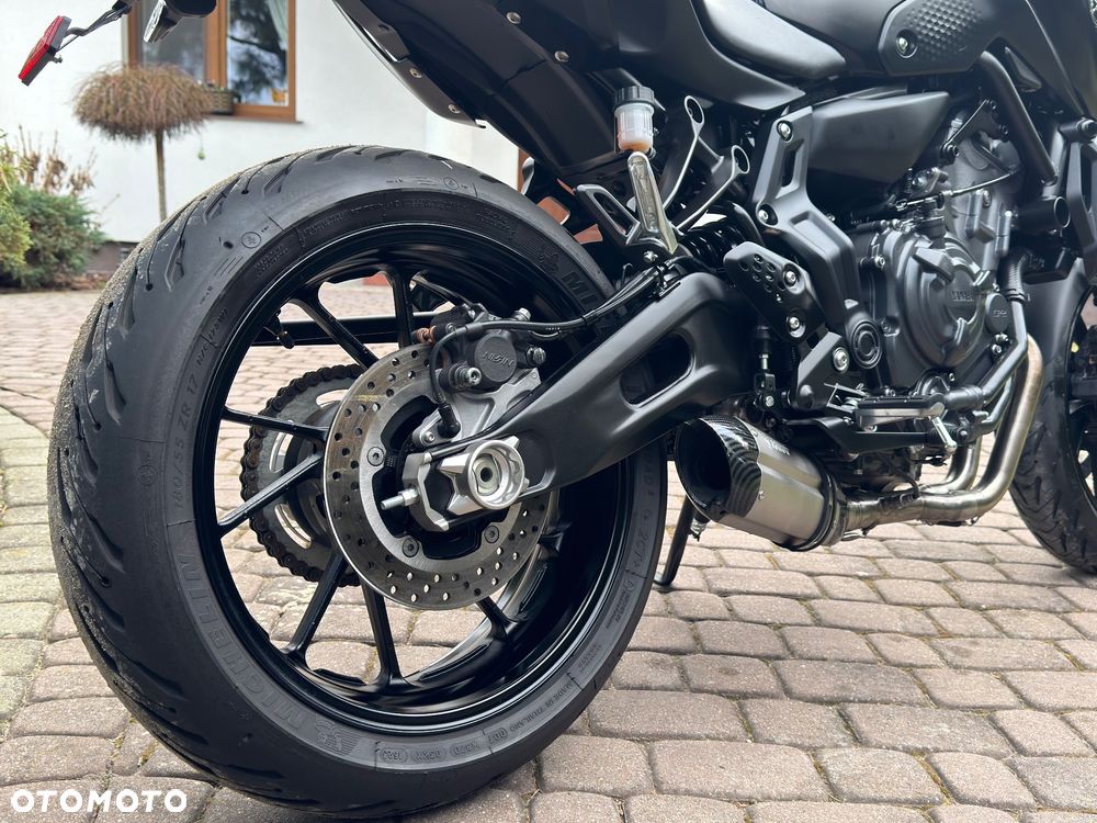 Yamaha MT - 17