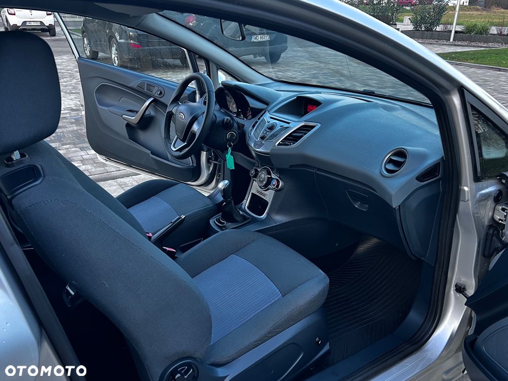 Ford Fiesta - 15
