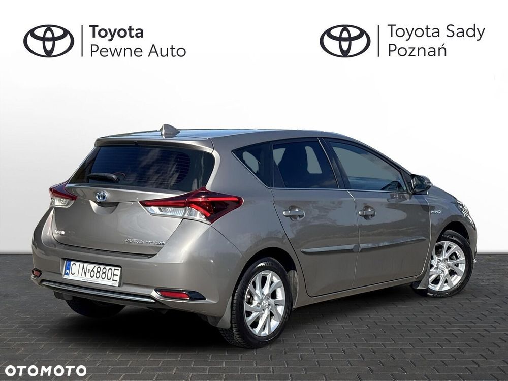 Toyota Auris - 10