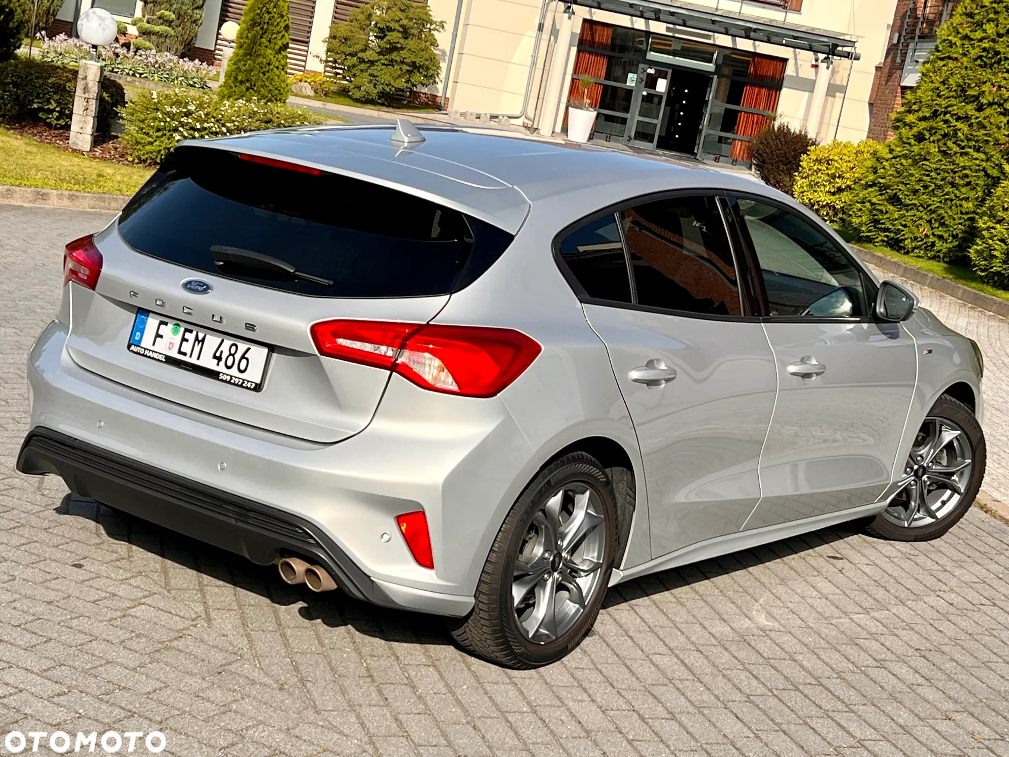 Ford Focus 1.0 EcoBoost Hybrid ST-LINE X - 16