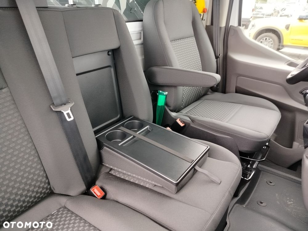Ford Transit Pojedyncza kabina - 18