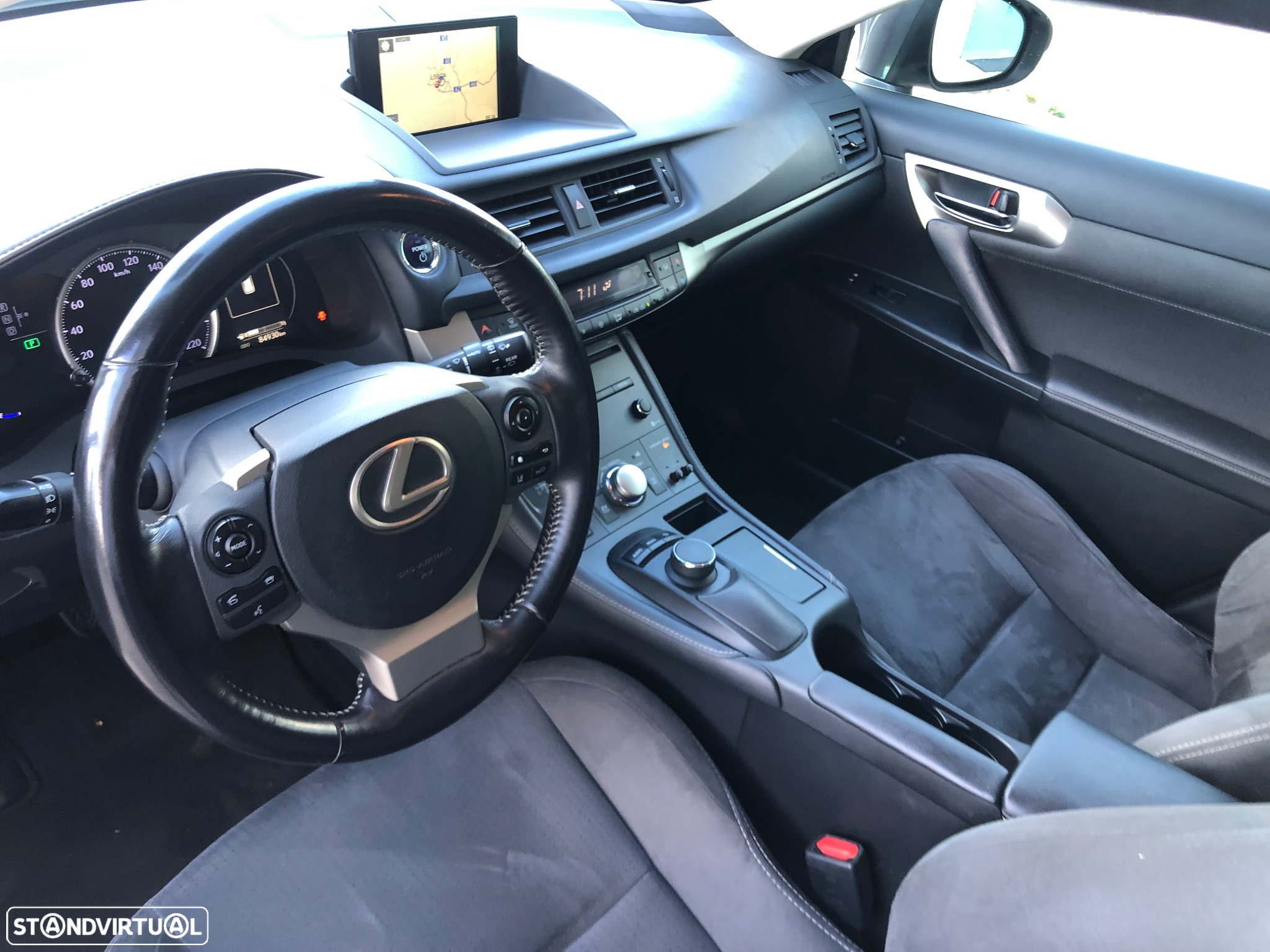 Lexus CT 200h Executive+ - 26