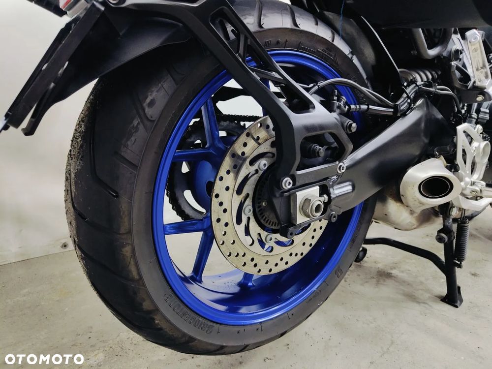 Yamaha NIKEN - 9