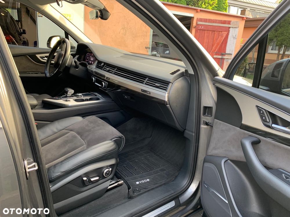 Audi Q7 - 4