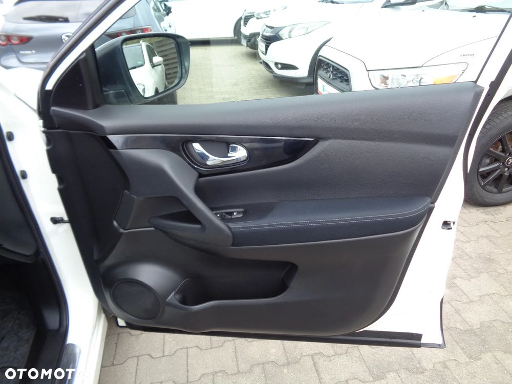 Nissan Qashqai - 24
