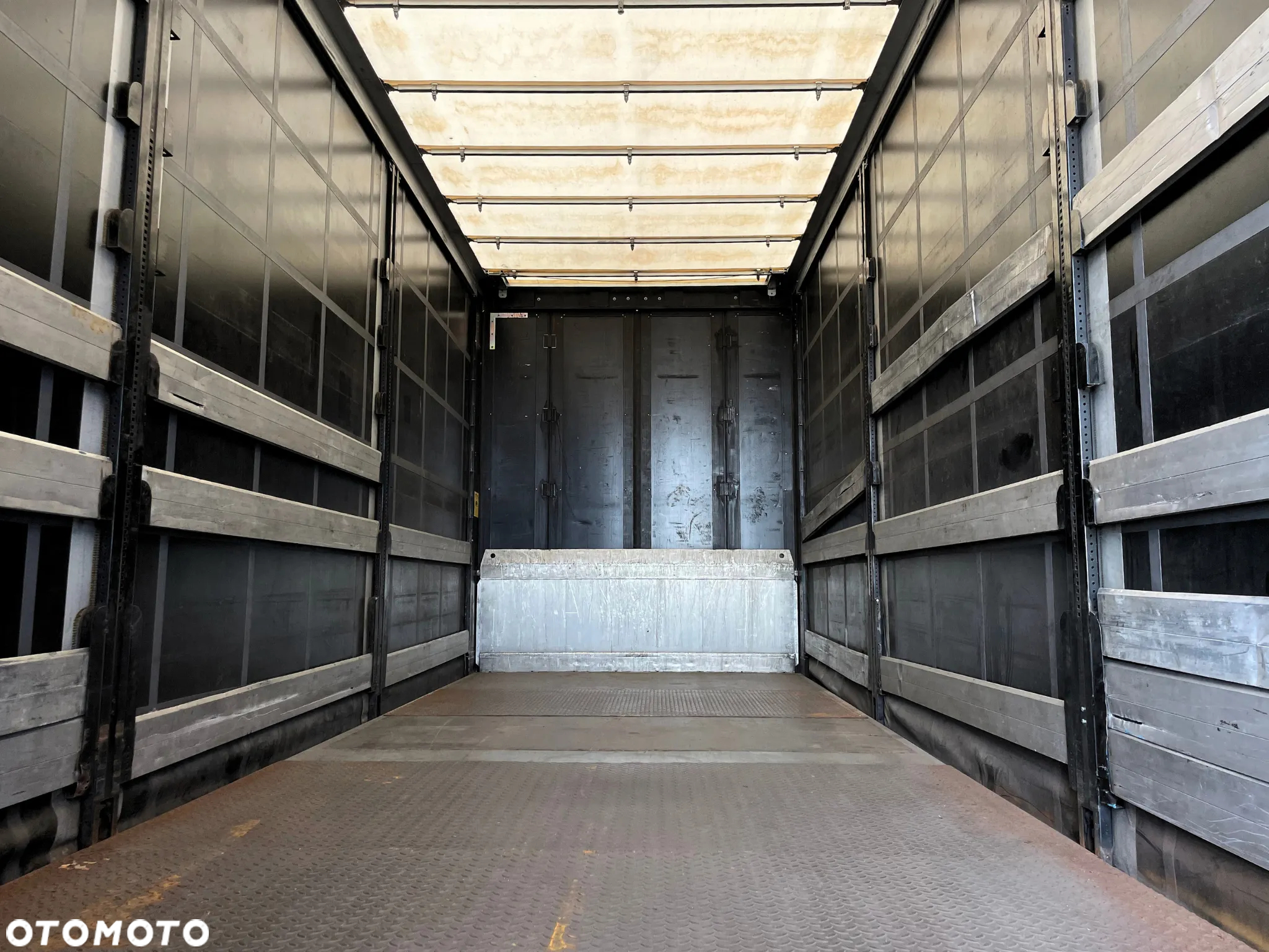 DAF XF 440 / ZESTAW TANDEM 120 M3 / PRZEJAZDOWY / 7,75 M + 7,75 M / SALON PL - 19