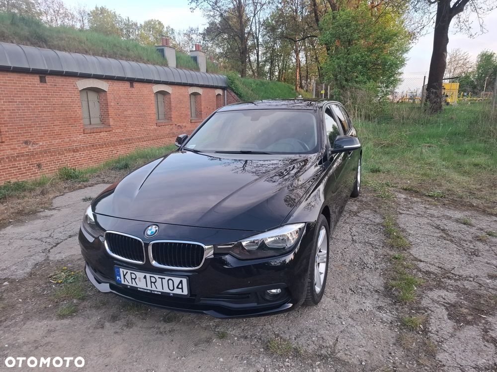BMW Seria 3 318i - 7