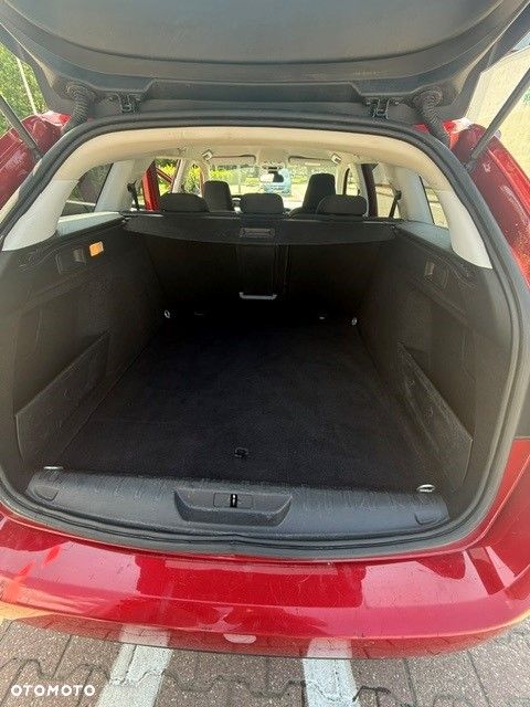 Peugeot 308 1.5 BlueHDi Allure S&S - 4