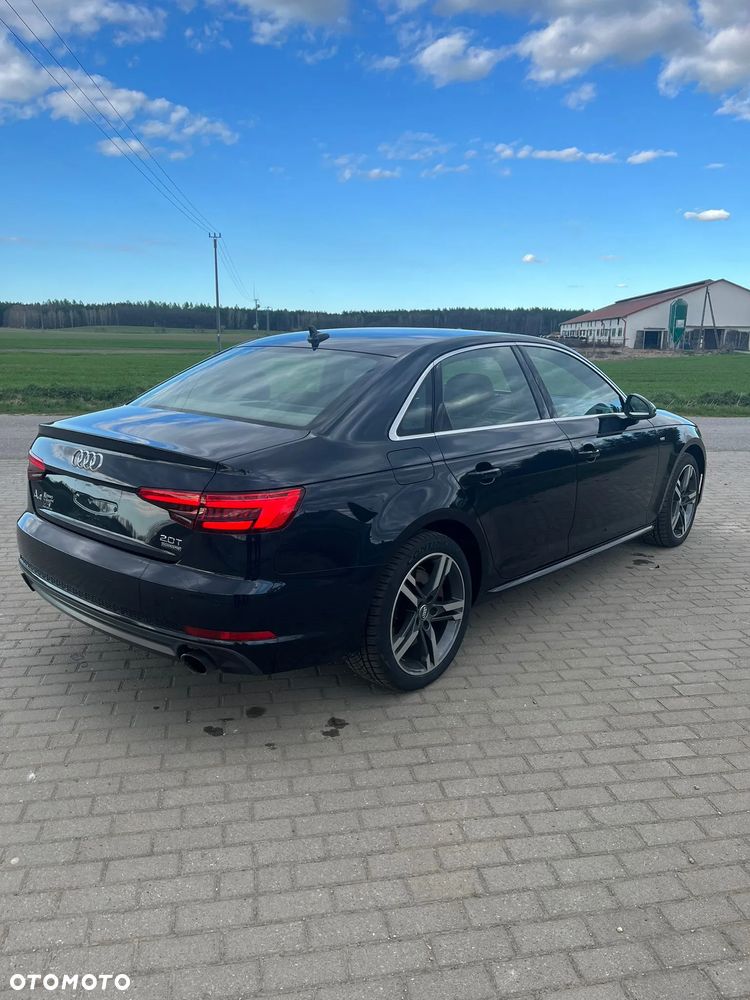 Audi A4 Limousine - 5