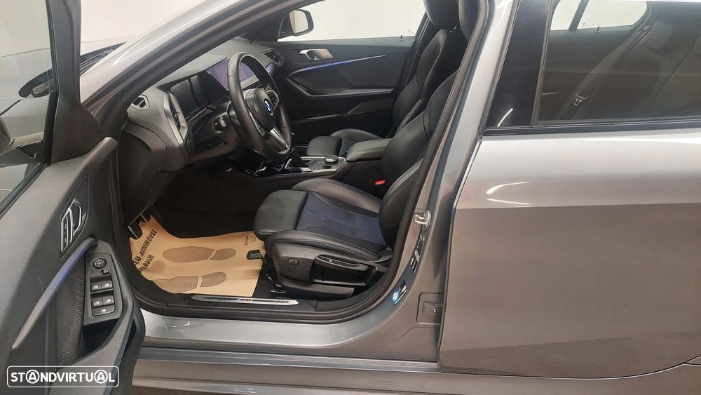BMW 116 d Pack Desportivo M - 13