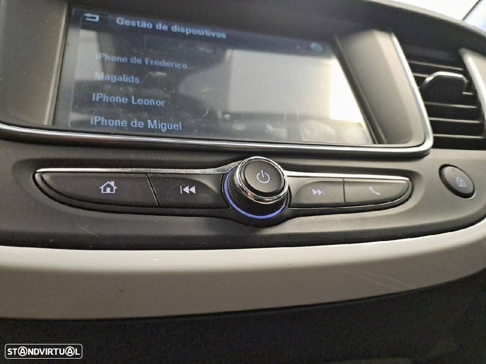 Opel Crossland X - 19