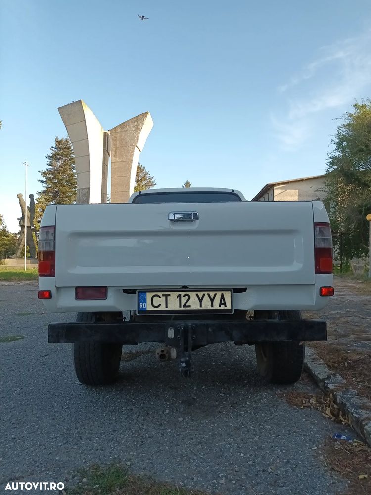 Toyota Hilux - 5