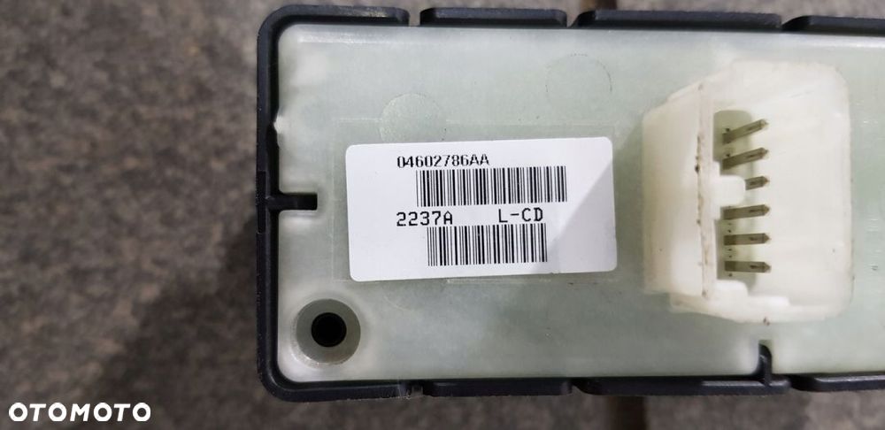 Jeep Grand Cherokee WH WK Przełącznik Szyb - 2