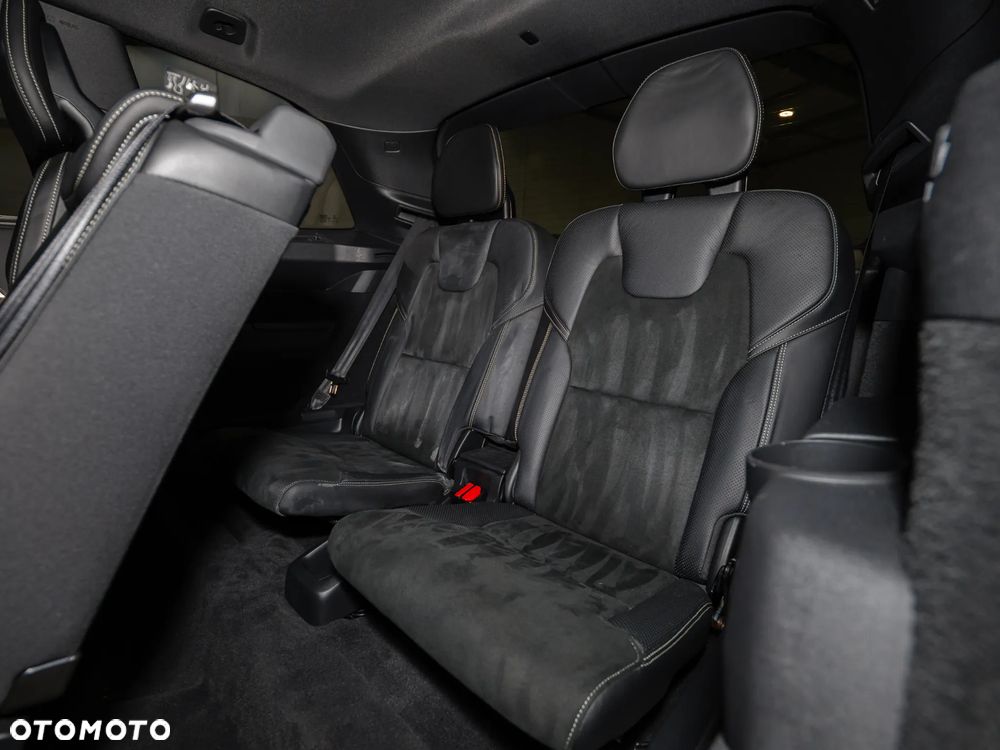 Volvo XC 90 D5 SCR AWD R-Design 7os - 20