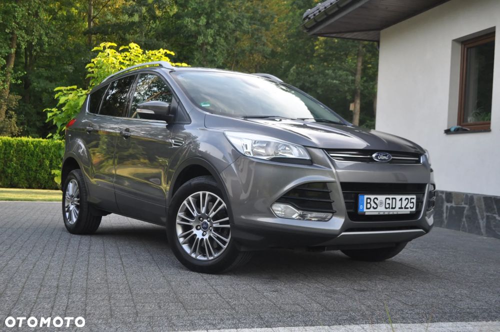 Ford Kuga 2.0 TDCi 2x4 Titanium - 2