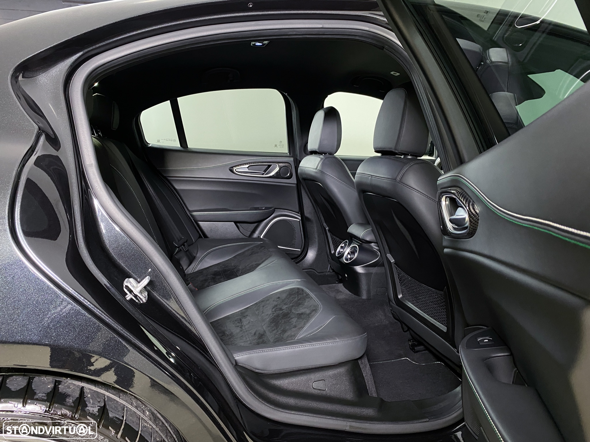 Alfa Romeo Giulia 2.9 Bi-Turbo Quadrifoglio AT8 - 22