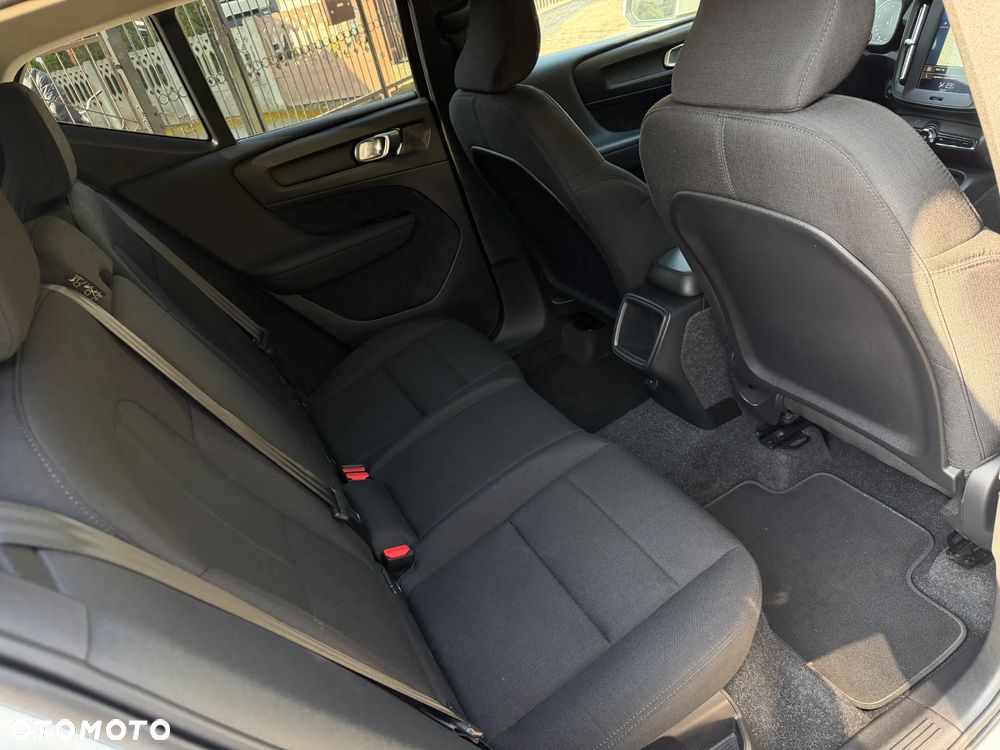 Volvo XC 40 T3 Momentum - 34