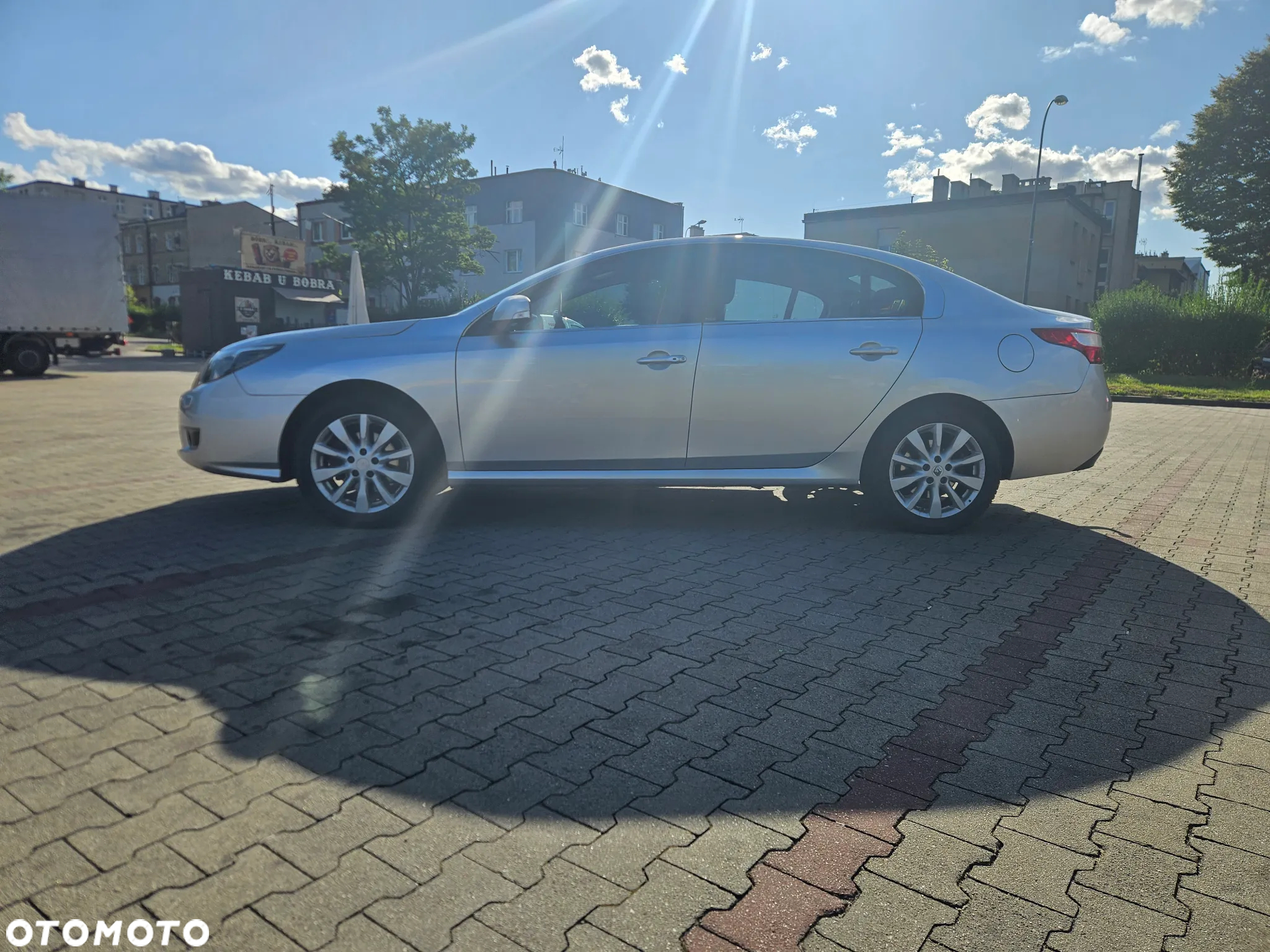 Renault Latitude Espace 2.0 16V - 3