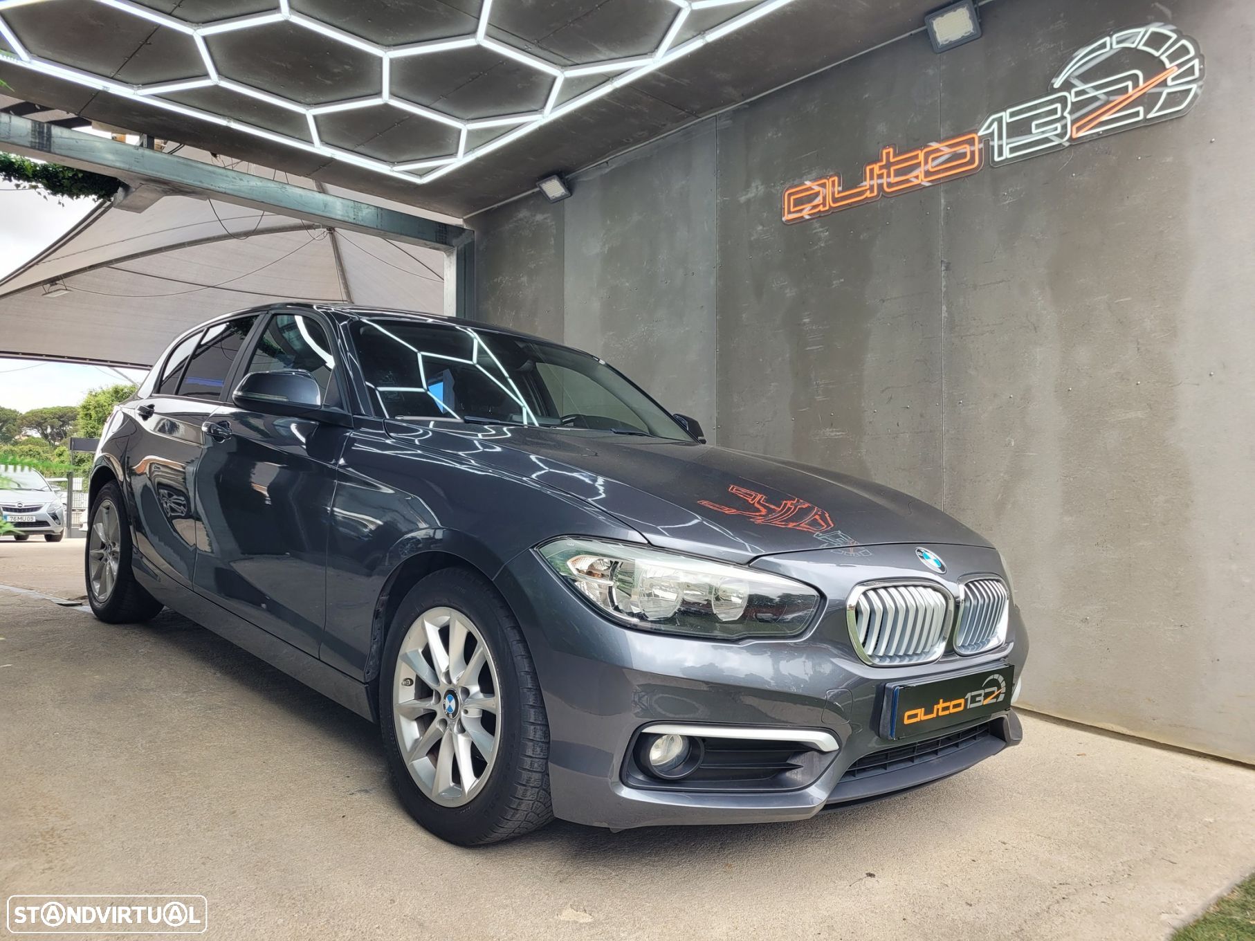 BMW 116 d Line Urban - 1