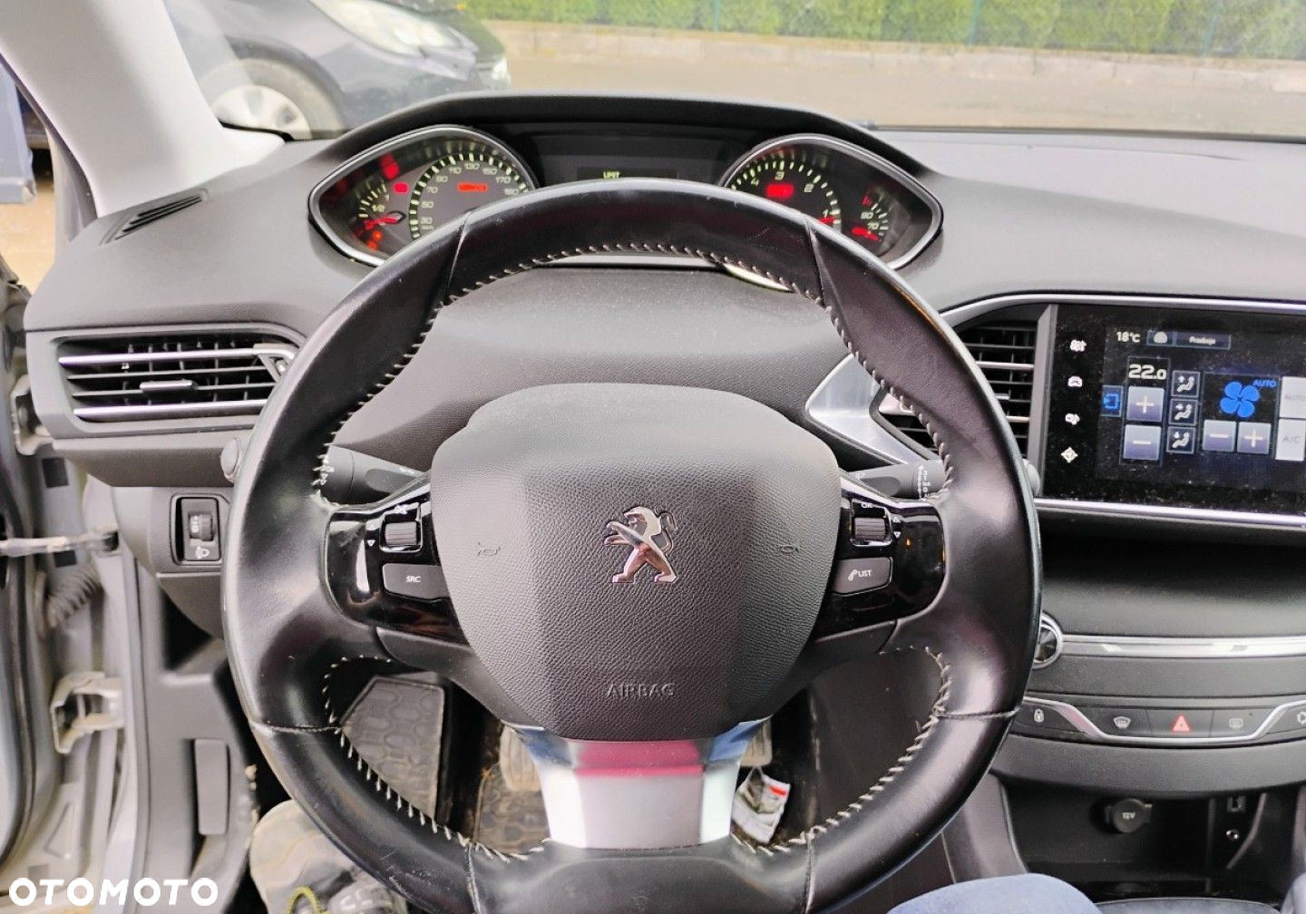 Peugeot 308 - 13