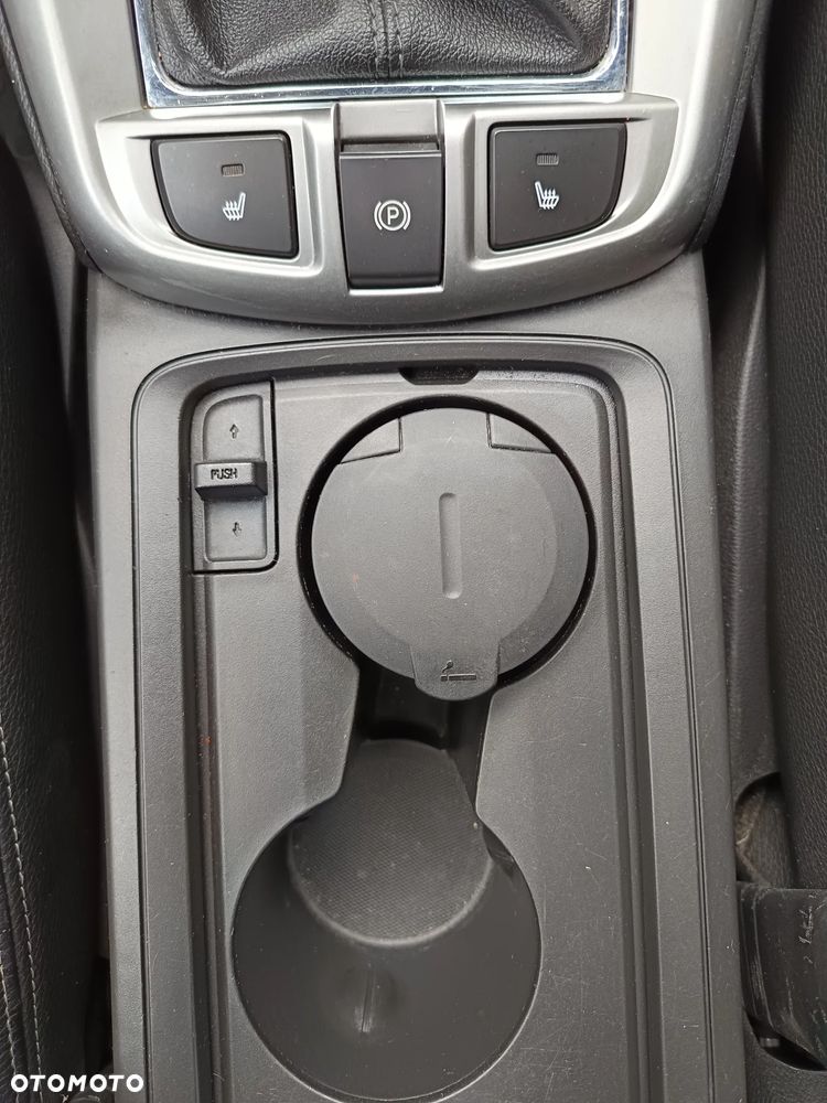 Chevrolet Captiva 2.2 D LTZ - 22