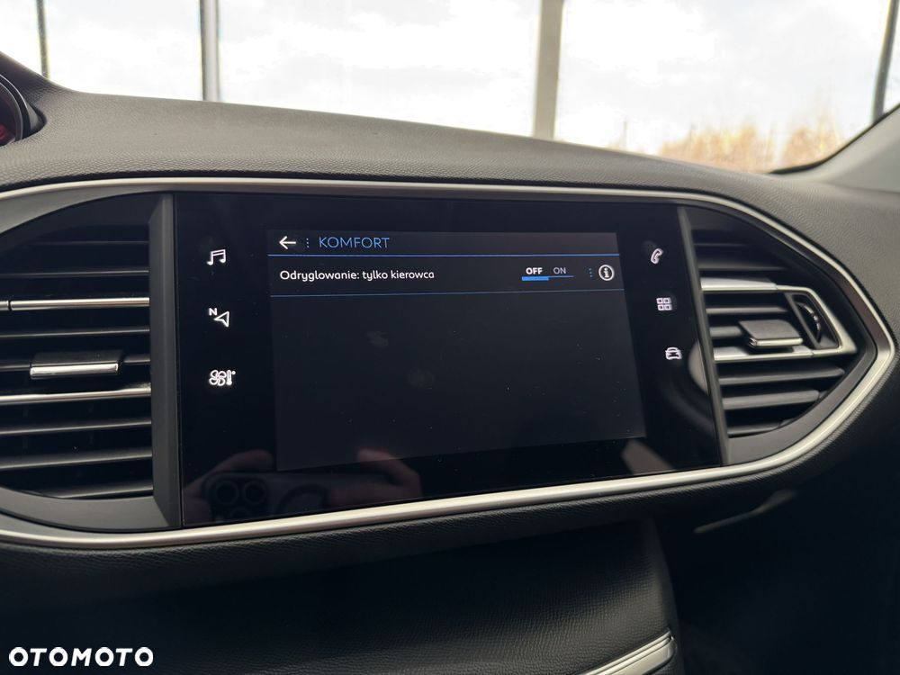Peugeot 308 - 35