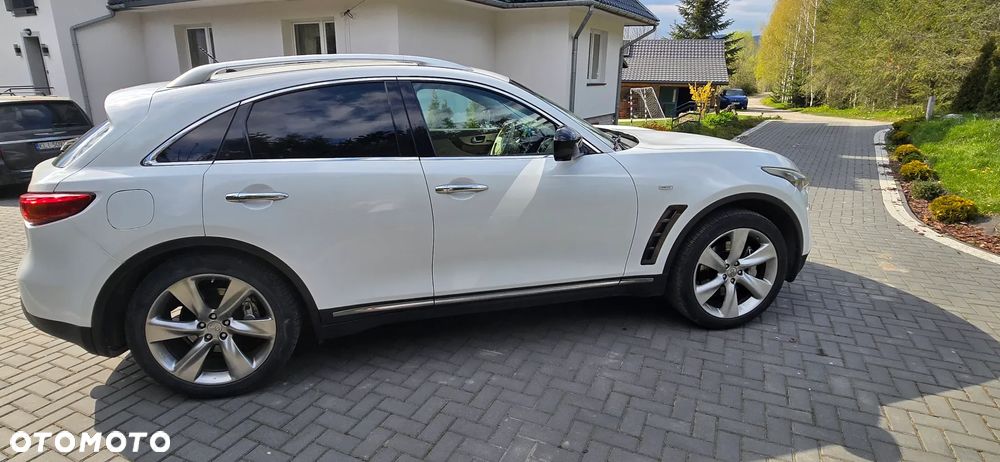 Infiniti FX FX30d S Premium - 6