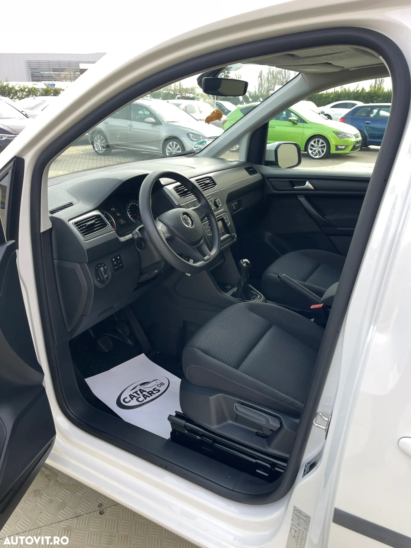 Volkswagen Caddy 2.0 TDI (7-Si.) Maxi Trendline - 29