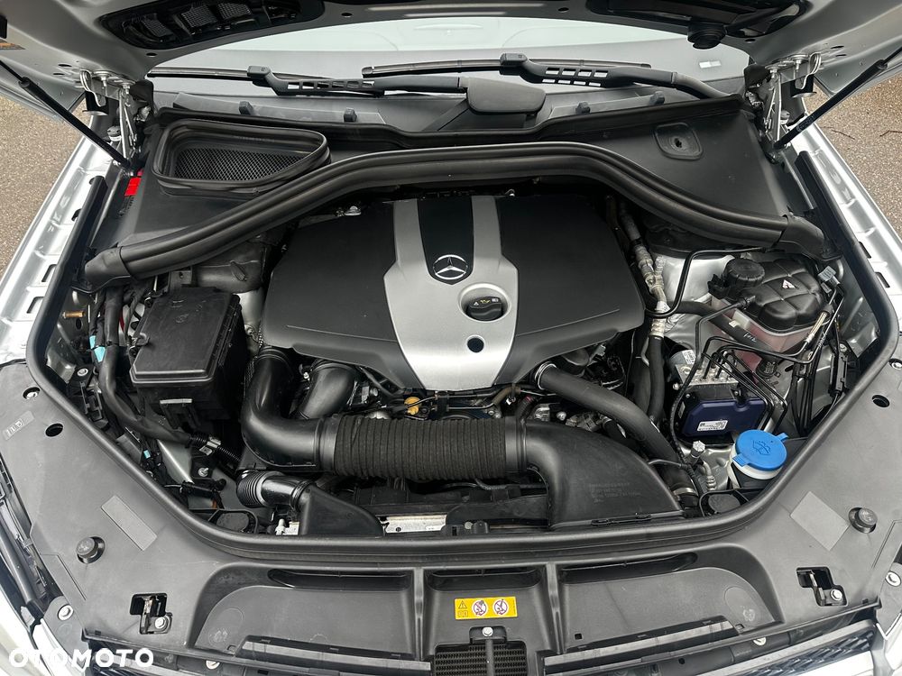 Mercedes-Benz GLE 250 d 4Matic 9G-TRONIC AMG Line - 22