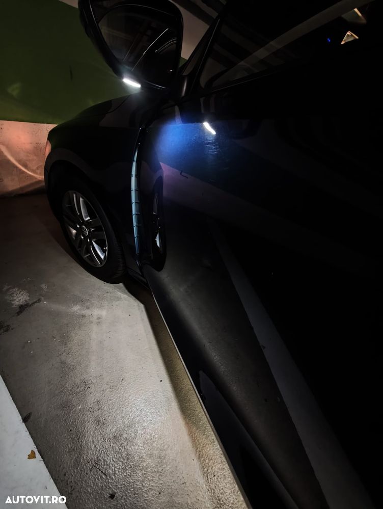 Volkswagen Jetta - 25