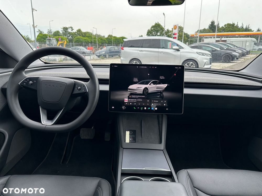 Tesla Model 3 - 17