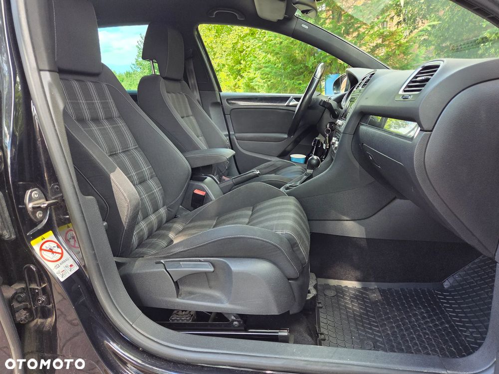 Volkswagen Golf 2.0 TDI DPF DSG GTD - 12