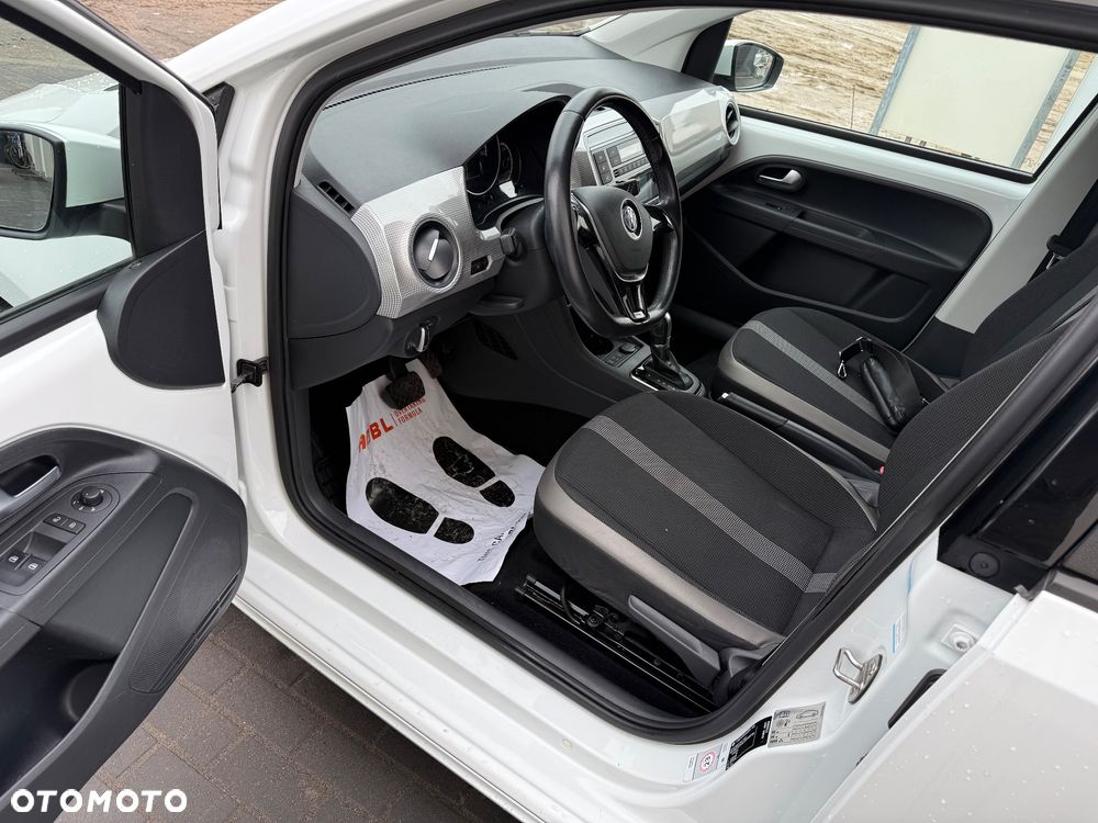Volkswagen up! e-up - 8