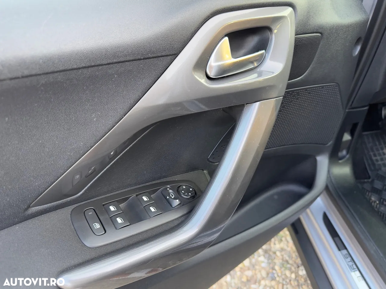 Peugeot 2008 PureTech 110 Style - 6