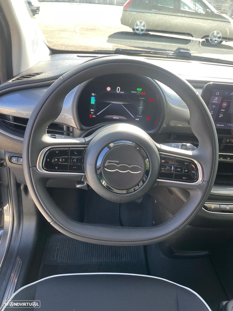 Fiat 500e C Icon - 23