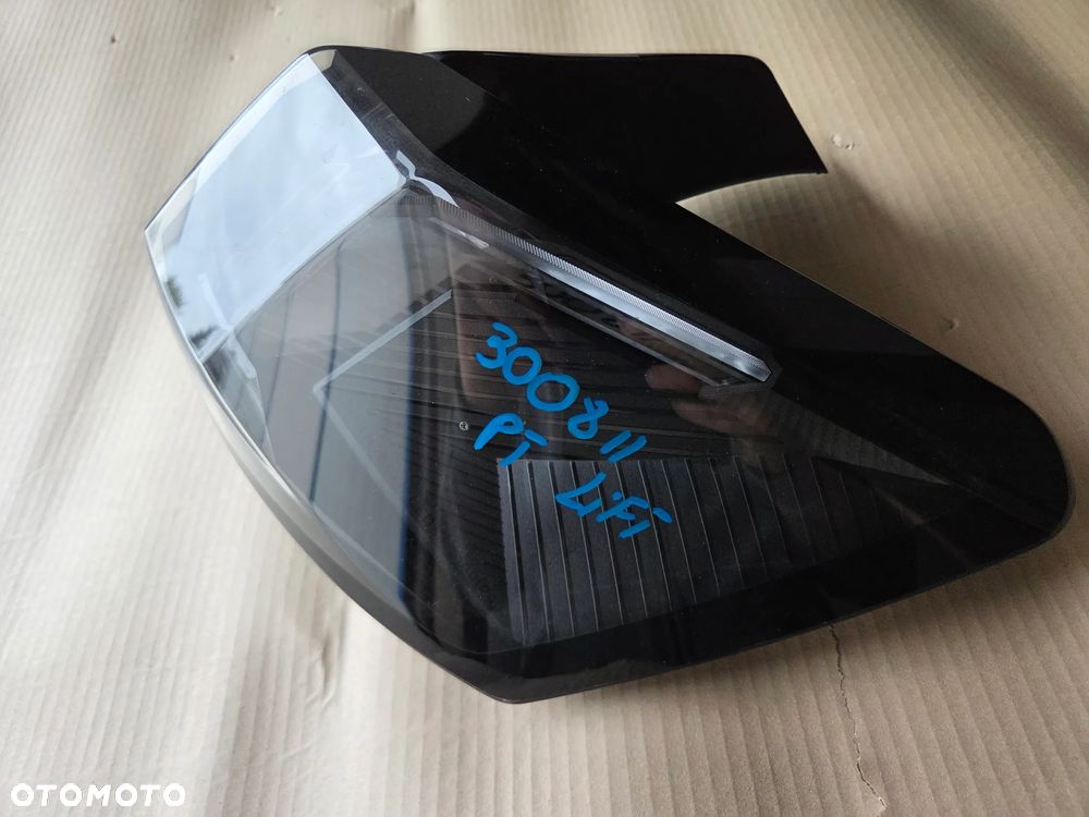 Lampa prawa tylna tył Peugeot 3008 II LIFT - 6